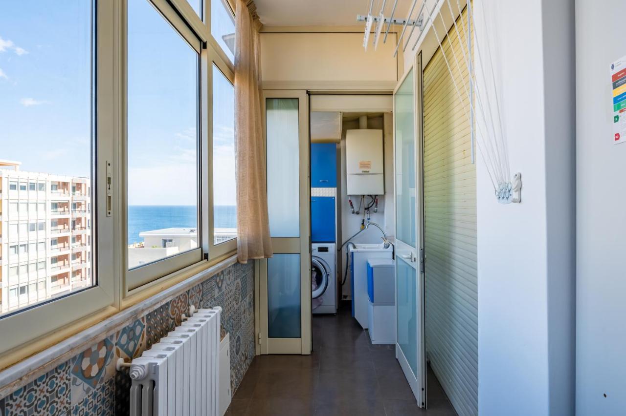 Catania Seaview Apartment With Balcony Exteriör bild