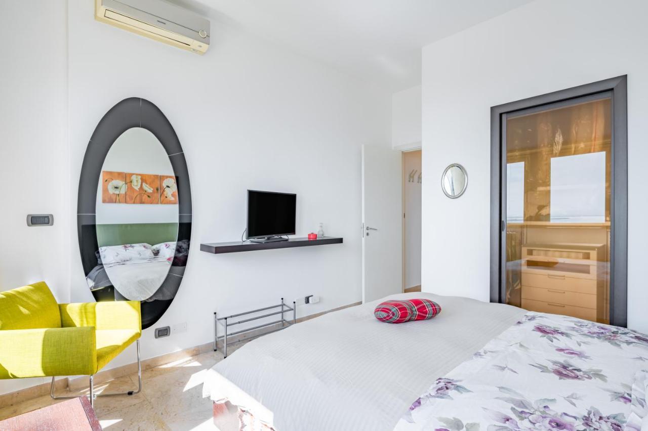 Catania Seaview Apartment With Balcony Exteriör bild